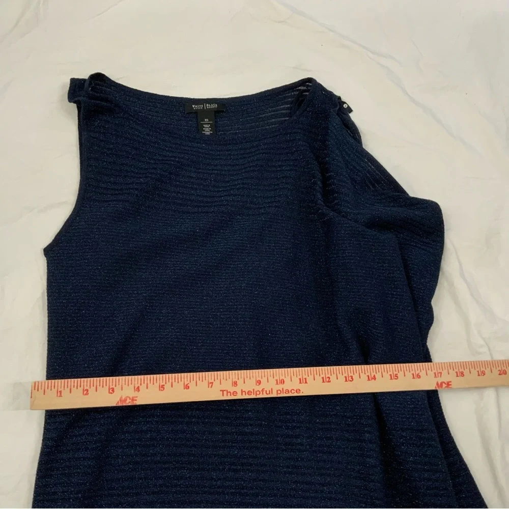 White House Black Market Asymmetric Drape One Shoulder Shimmer Sweater Top
XS - Picture 9 of 11